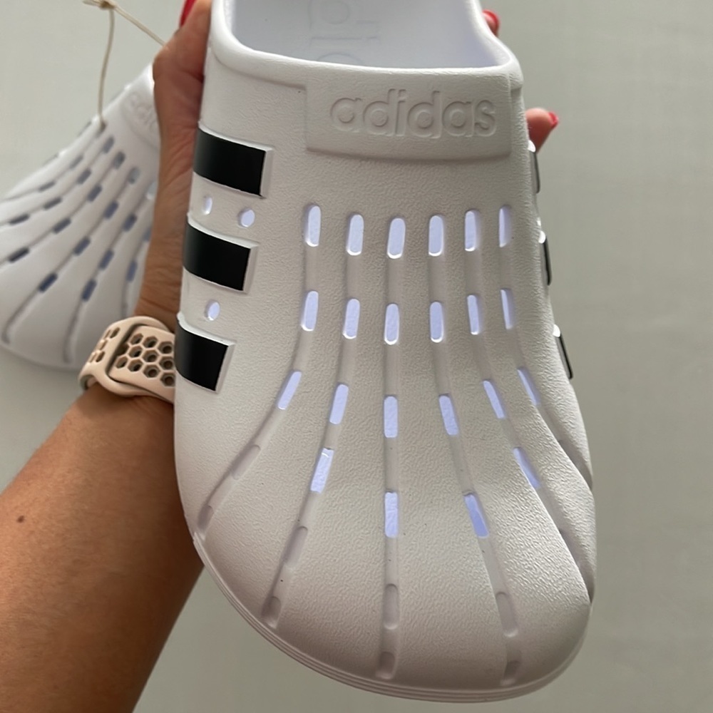 (NWT) Adidas Adilette Unisex Clogs in White & Black, (9 Women’s) (8 Men’s) - Picture 14 of 17
